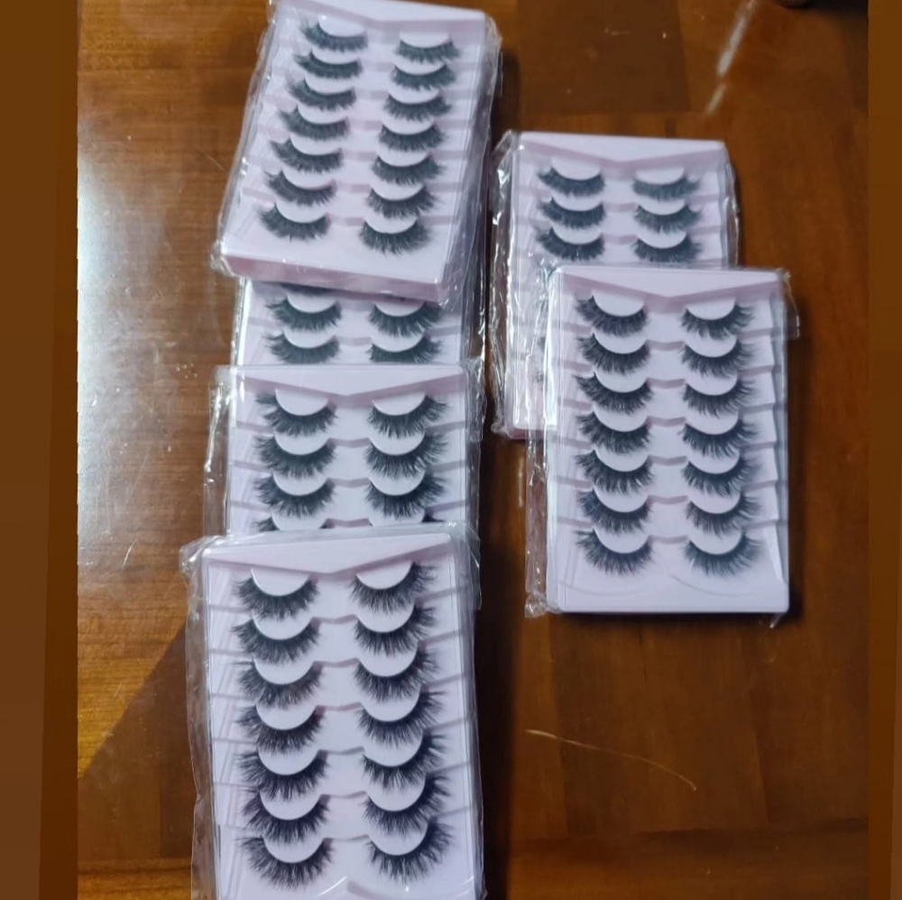 Set of 6 Pairs of False Eyelashes